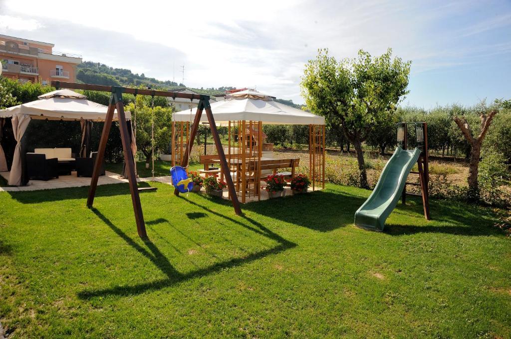 Hotel Lidia Alba Adriatica Exterior photo